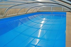 Quel est le prix d'un abri de piscine photovoltaïque ?