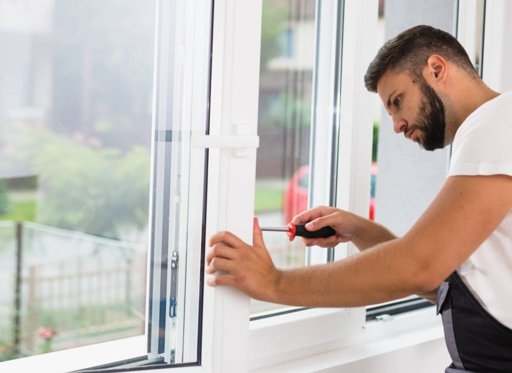 remplacer une vitre cassée