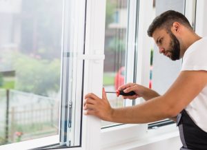 remplacer une vitre cassée