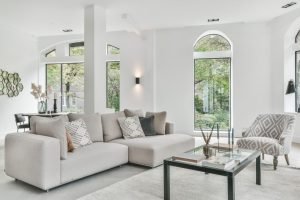 Ne négligez pas le confort ! Comment choisir les meilleurs coussins pour votre salon de jardin ?