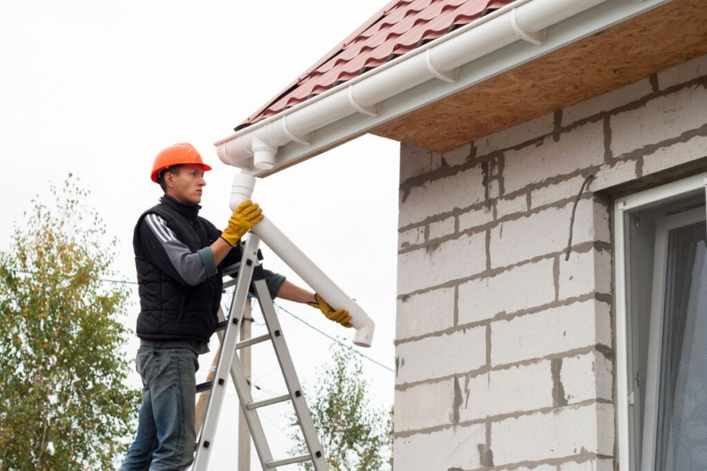 9-Les techniques pour intégrer des gouttières discrètes dans une rénovation moderne