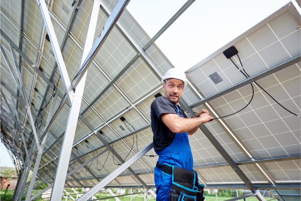 10-Installation de panneaux solaires