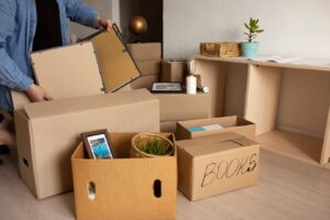 Louer ou acheter des cartons de seconde main : pourquoi et où les trouver ?