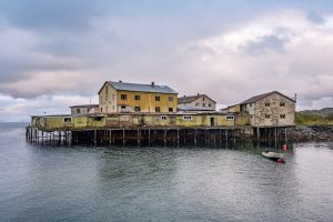 découvrez nos maisons sur pilotis, alliant charme écologique et confort moderne pour une vie en harmonie avec la nature.