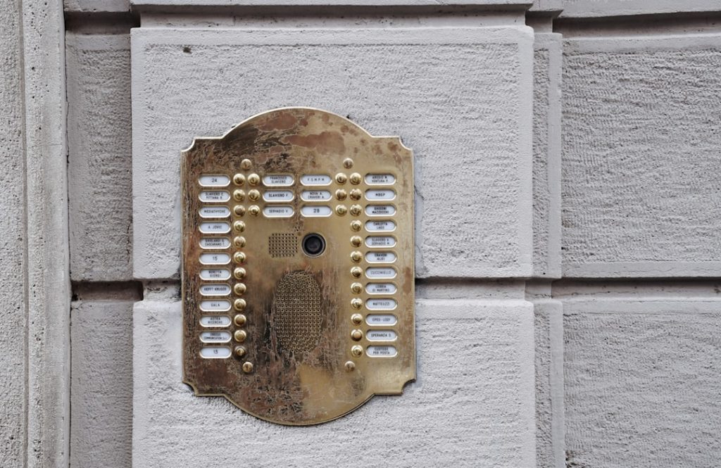 découvrez notre porte accordéon, une solution pratique et élégante pour optimiser l'espace de votre intérieur avec style et fonctionnalité.