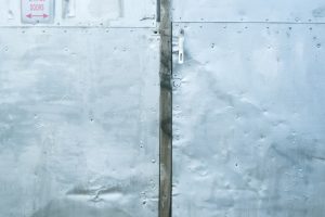 solutions efficaces pour le traitement des murs humides afin d'éliminer l'humidité et prévenir les dégâts dans votre habitation.