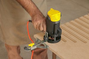 ajustement de volet roulant : guide pratique pour régler parfaitement vos volets roulants afin d'assurer leur bon fonctionnement et prolonger leur durée de vie.