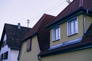 guide d'évaluation des prix de toiture : tout ce qu'il faut savoir pour estimer le coût de votre toiture avec précision.
