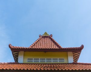guide d'évaluation des prix de toiture : découvrez comment estimer le coût de votre toiture grâce à nos conseils pratiques et astuces pour un budget maîtrisé.