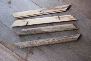 découvrez comment construire un abri en bois simple et robuste avec notre guide complet sur la construction d'un lean-to en bois, idéal pour protéger vos outils et créer un espace extérieur fonctionnel.