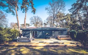 location de mobil-homes toute l'année pour des séjours confortables et flexibles en toutes saisons.