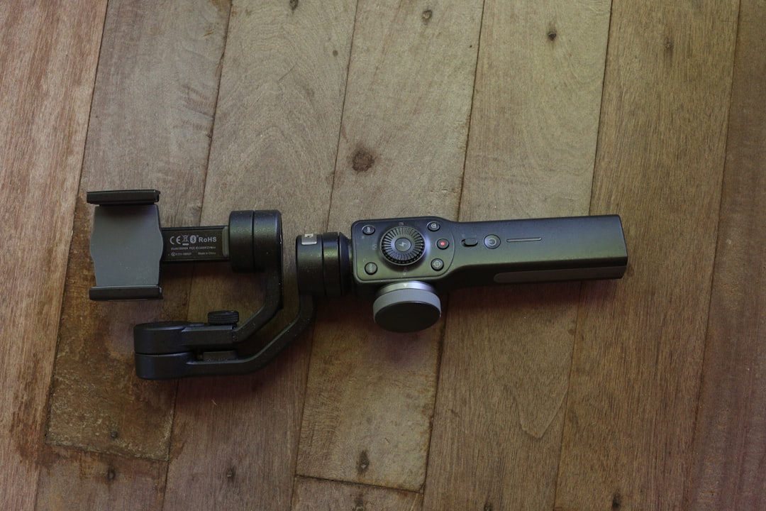 mécanisme de volet roulant manuel : solution fiable et facile à utiliser pour l'ouverture et la fermeture de vos volets sans effort électrique.