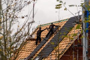 réparation de toiture professionnelle pour protéger et améliorer la durabilité de votre toit. services fiables, rapides et adaptés à tous types de matériaux.