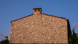 découvrez le coût de construction d'une maison en pierre, ses avantages, et les facteurs qui influencent le budget pour votre projet immobilier.