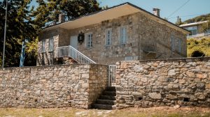 découvrez le coût de construction d'une maison en pierre, avec une estimation détaillée des matériaux, de la main-d'œuvre et des facteurs influençant le prix final.