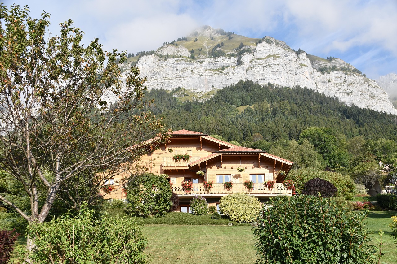 découvrez notre chalet en bois habitable, alliant confort et charme naturel pour des séjours authentiques en pleine nature.